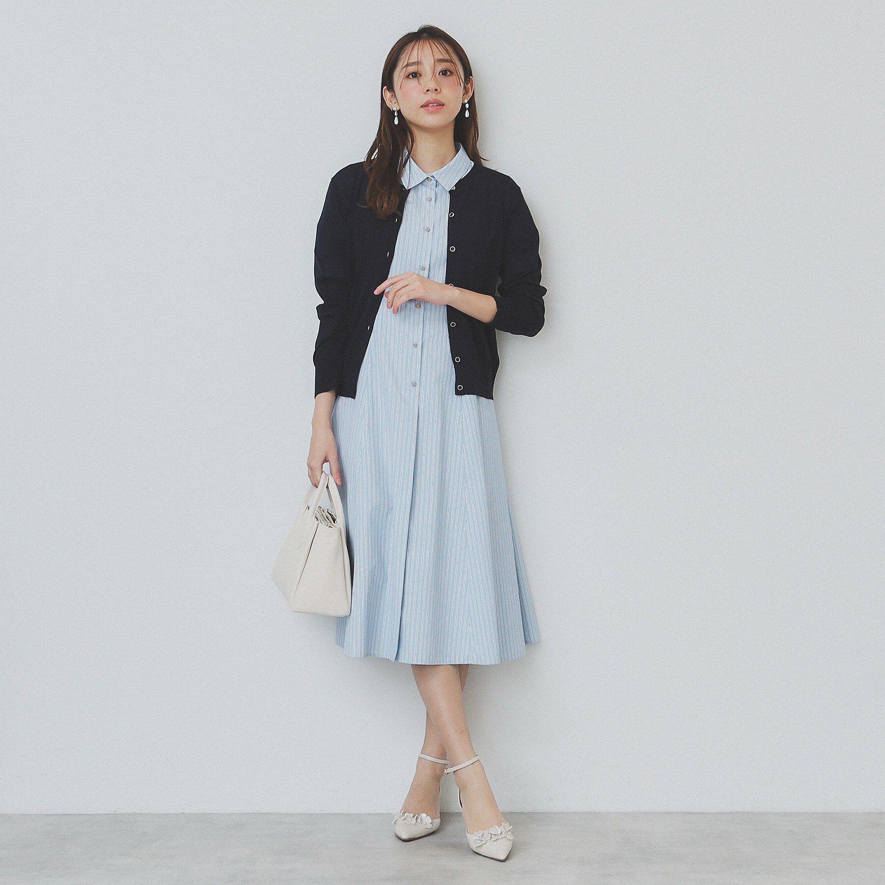 index「《7色展開/XS-LLサイズ》ビジューボタンニットカーディガン【洗濯機洗い可/抗ピル/接触冷感】」|カーディガン|