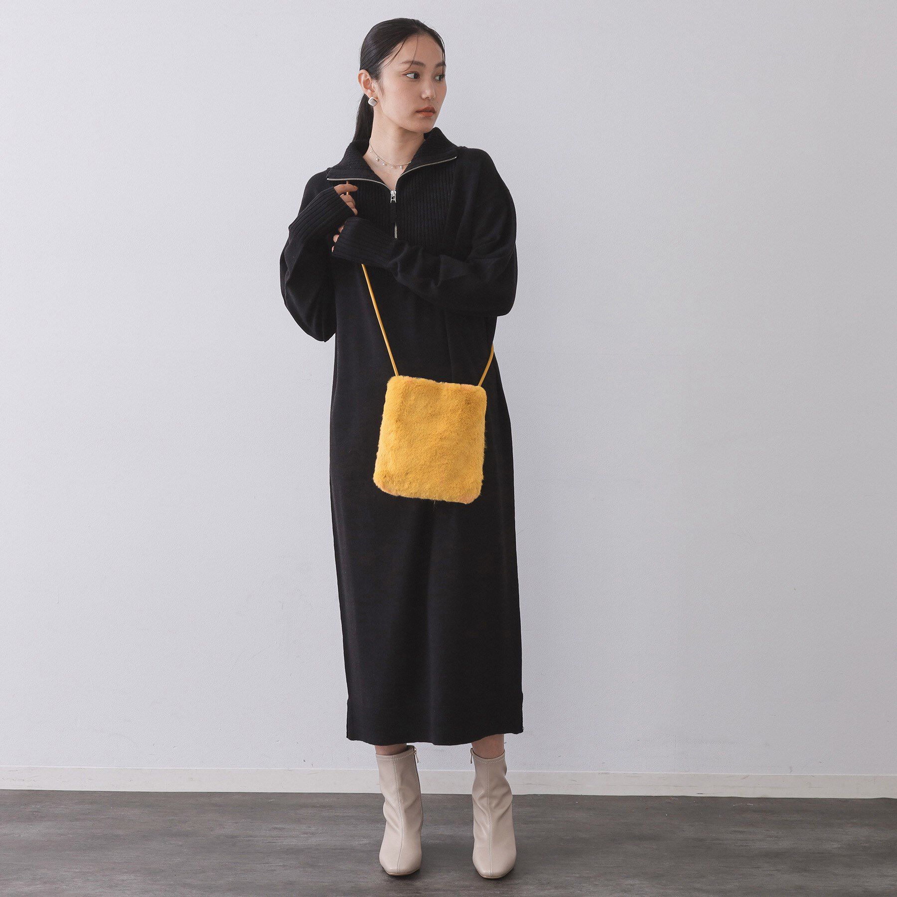 OPAQUE.CLIP「【11色展開】フェイクファースクエアミニポシェット」|ショルダー・メッセンジャー|