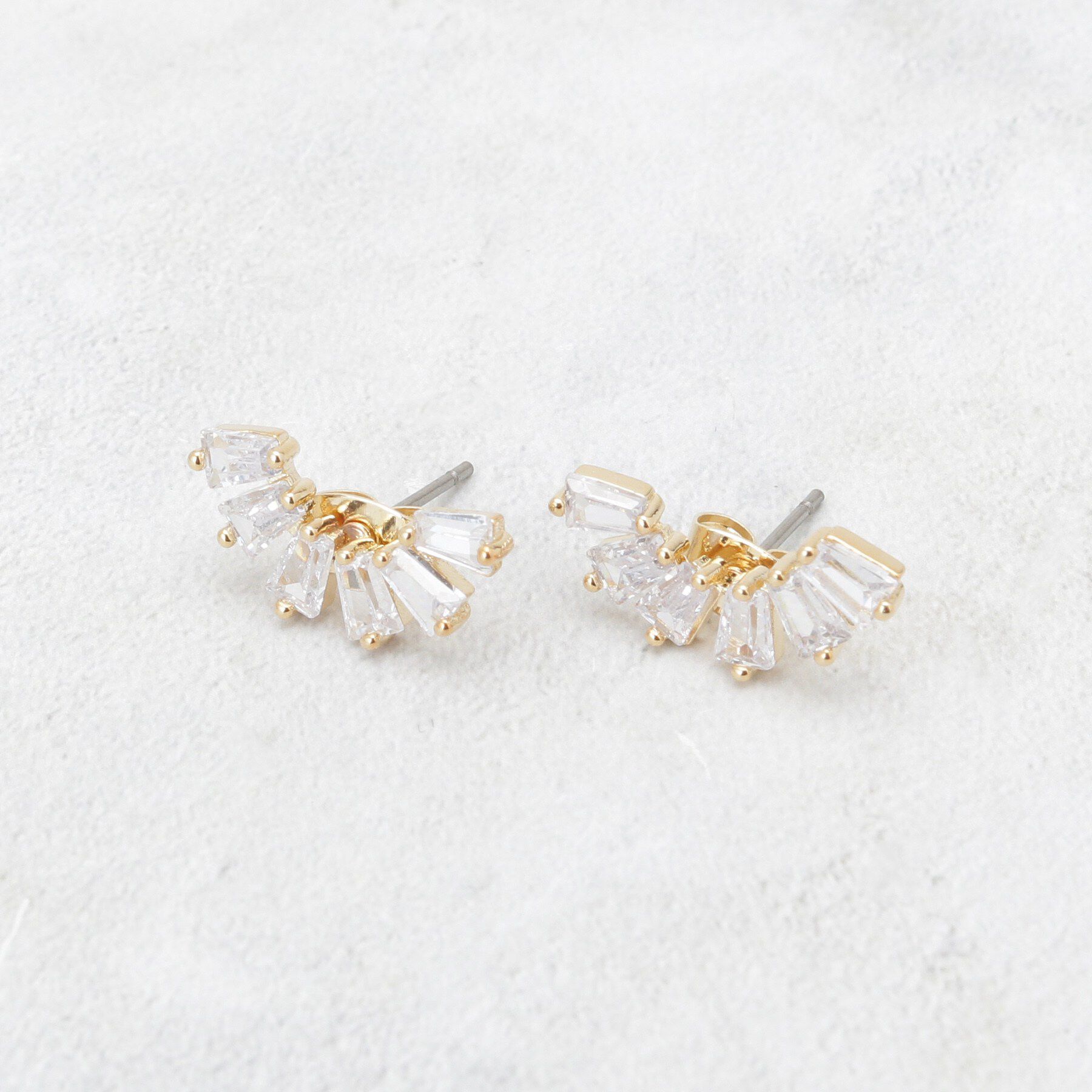 OPAQUE.CLIP「ビジュームーンピアス」|ピアス|