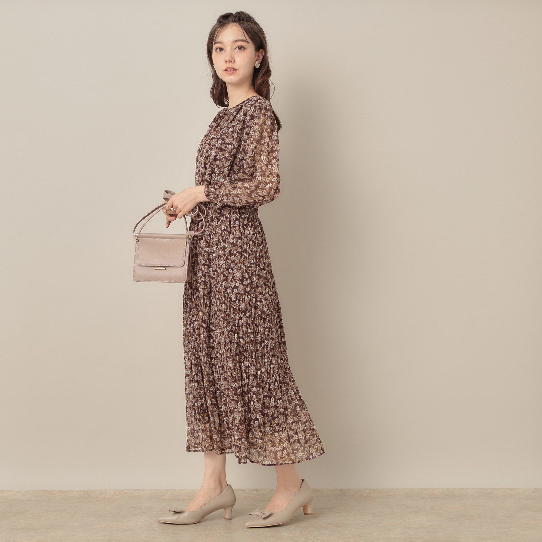 Couture broach「【一枚で着映える・花柄・通勤】前後2WAYシフォン楊柳小花ワンピース」|ワンピース|