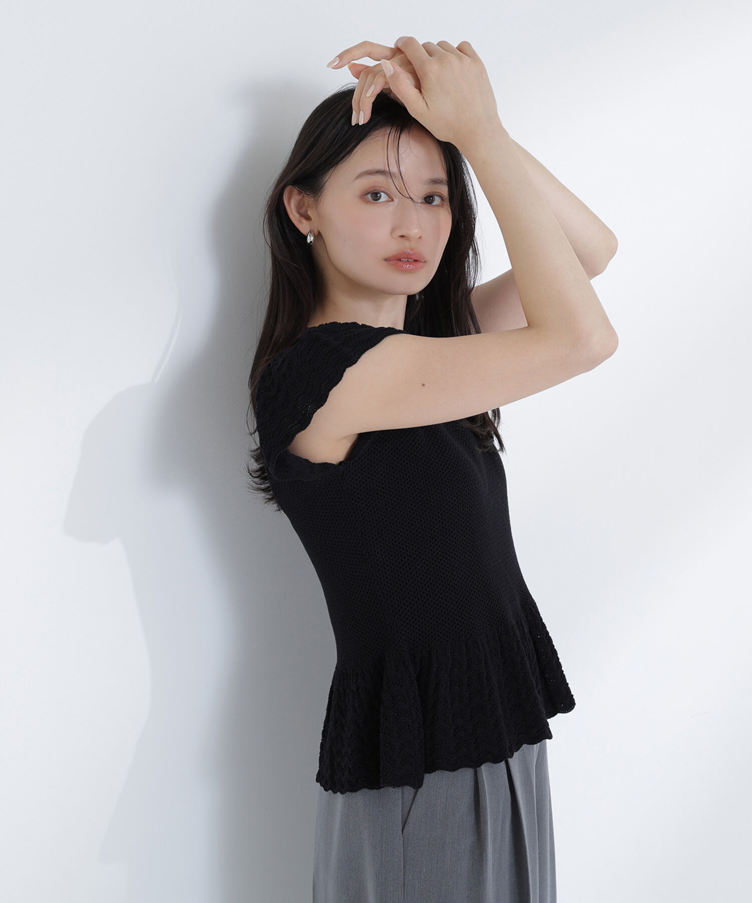  「透かし編みフリルニット」|ニット・セーター|ブラック