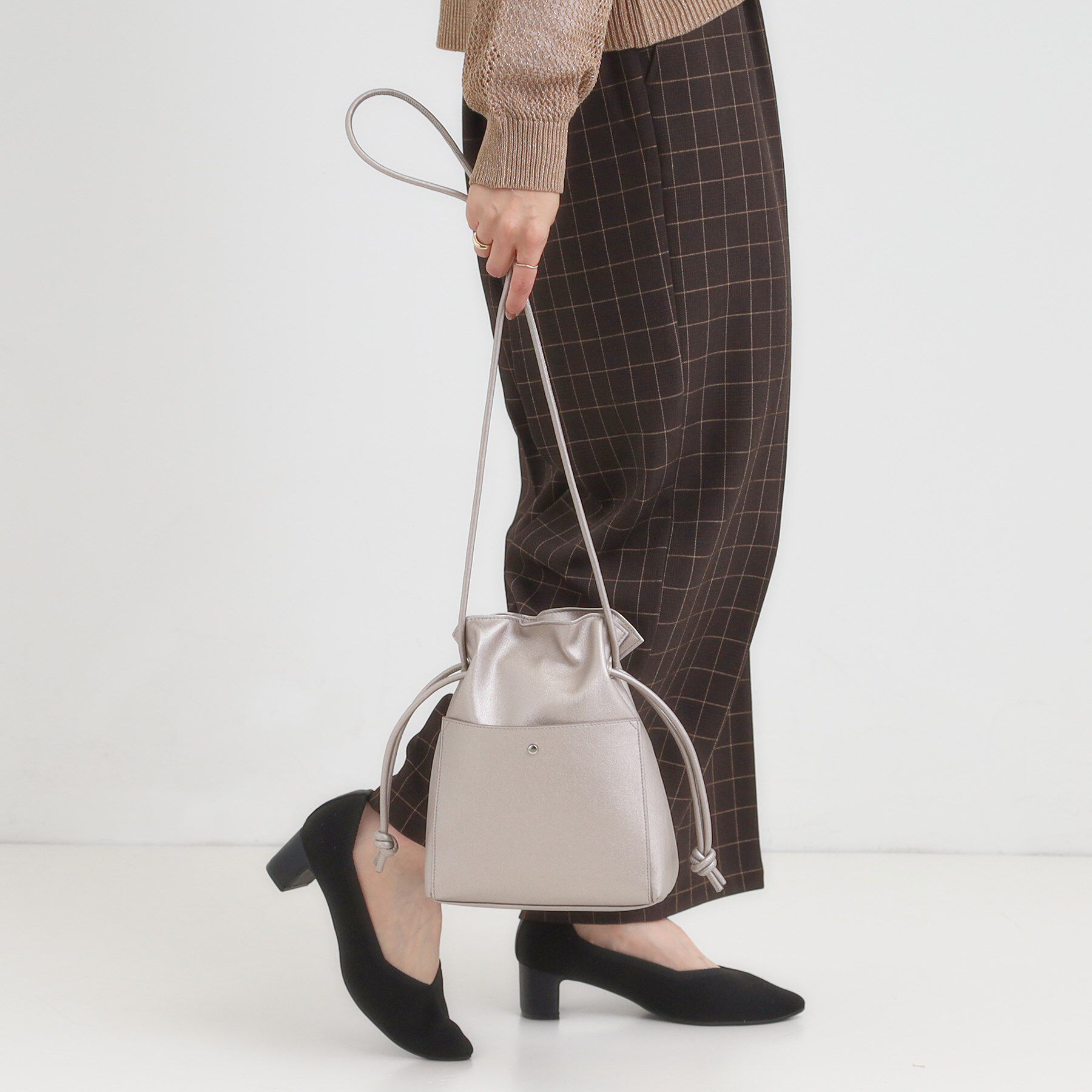 SHOO･LA･RUE「スクエア巾着ショルダーバッグ」|ショルダー・メッセンジャー|