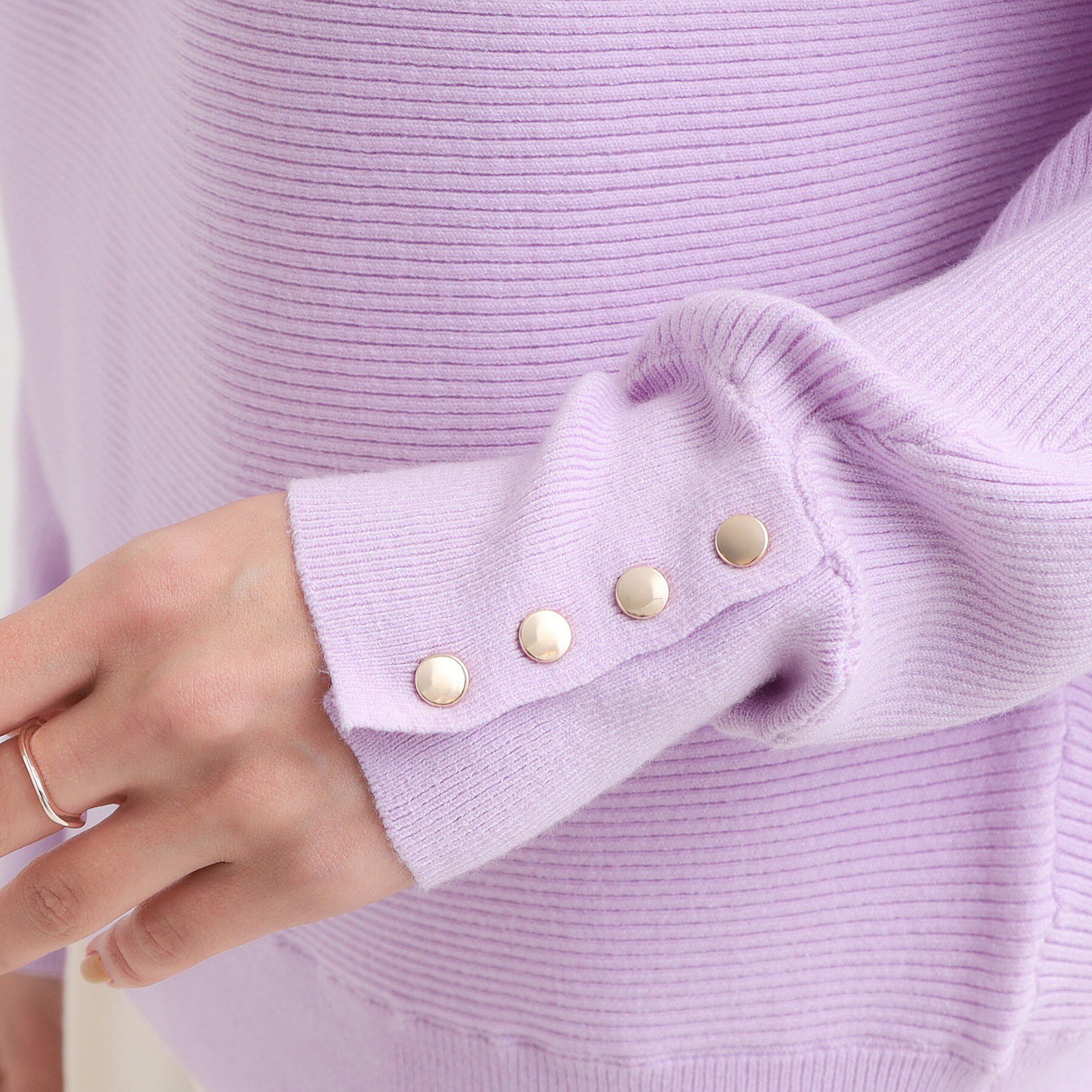 SHOO･LA･RUE「【洗濯機可/体型カバー】お袖ボタン リブドルマンニット」|ニット・セーター|