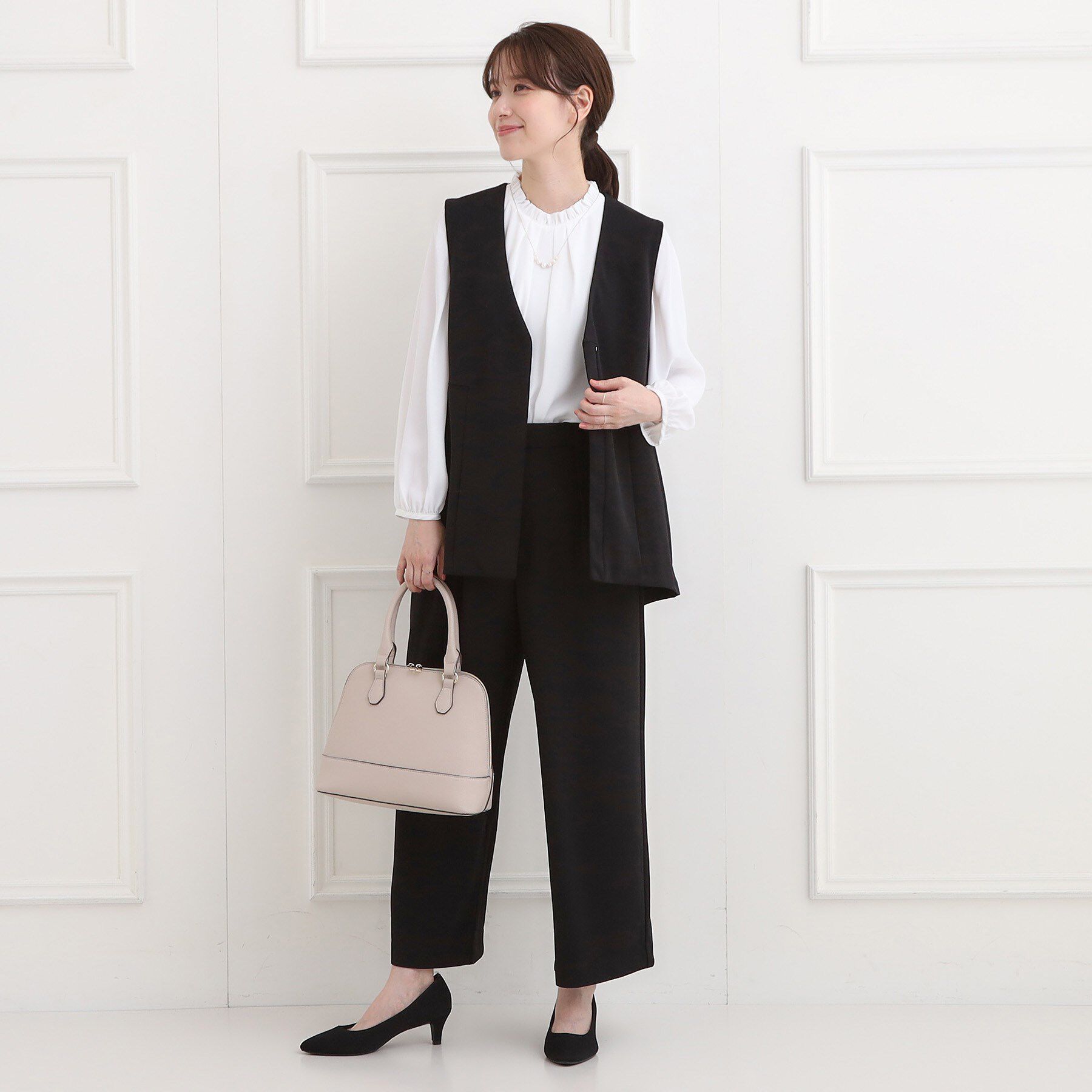 SHOO･LA･RUE「【洗濯機可/セットアップ可/S-3L】きちんと楽に。カットジョーゼット ペプラムジレ」|ベスト・ジレ|