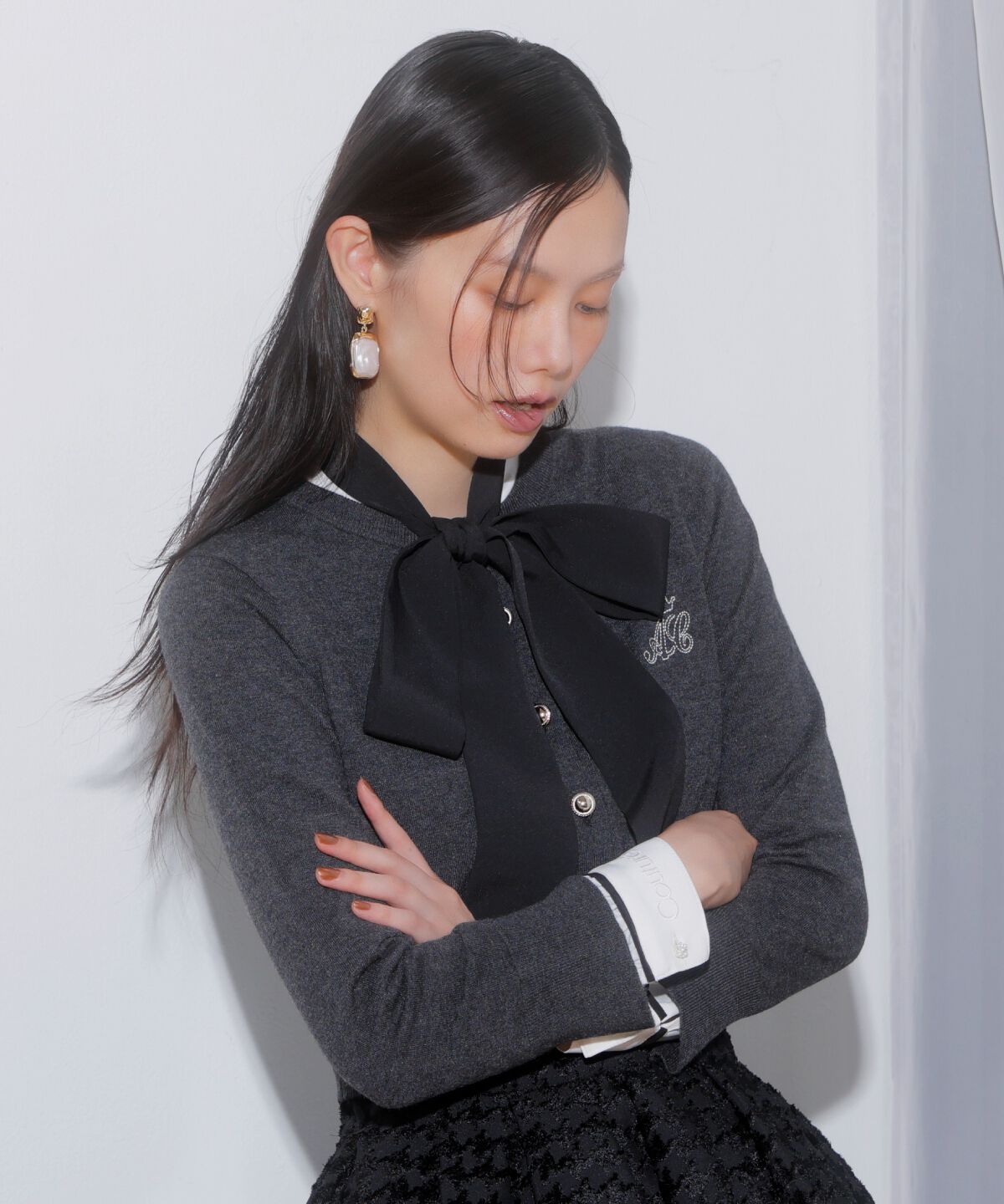 アンドクチュール「刺繍クルーネックカーディガン」|カーディガン|