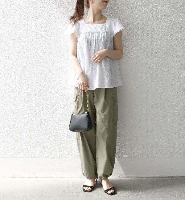 SHIPS any「SHIPS any:〈洗濯機可能〉エンブロイダリー シャンブレー フレア ギャザー ブラウス」|シャツ・ブラウス|