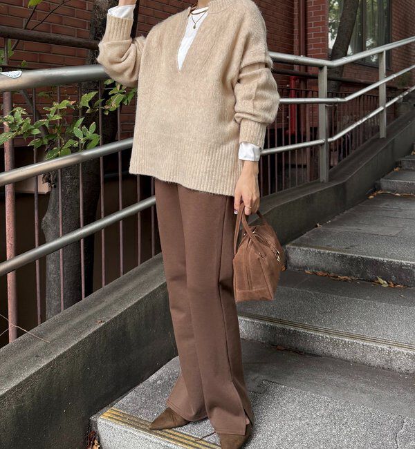  「エアリー深Vニット」|ニット・セーター|