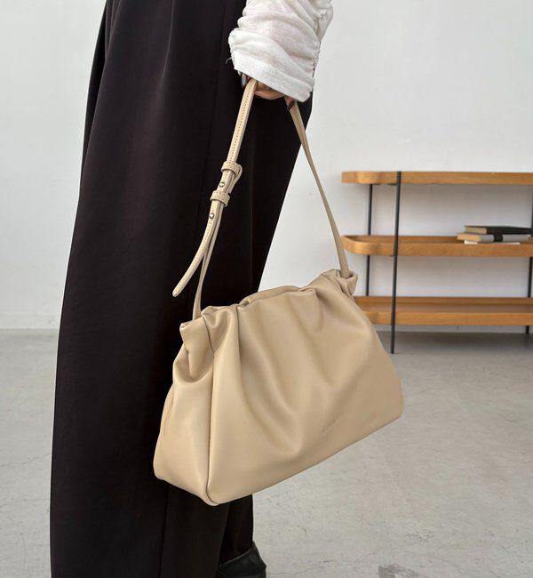  「【新色/ライトベージュ】クラウディギャザーバッグ」|トートバッグ|
