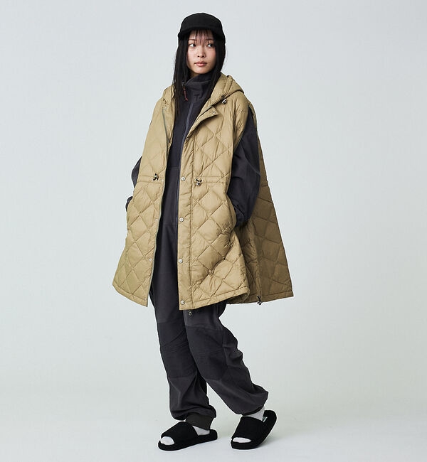 ABAHOUSE「【TAION / タイオン】ポンチョ型ダウン/ケープ/ダウン/フード付き/収納ポ」|ダウン|