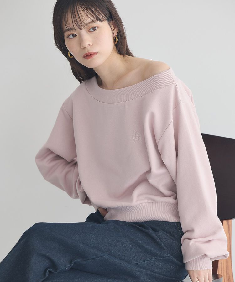 earth music&ecology「ショート丈ワンポイント刺繍オフショルスウェット」|スウェット・ジャージ|