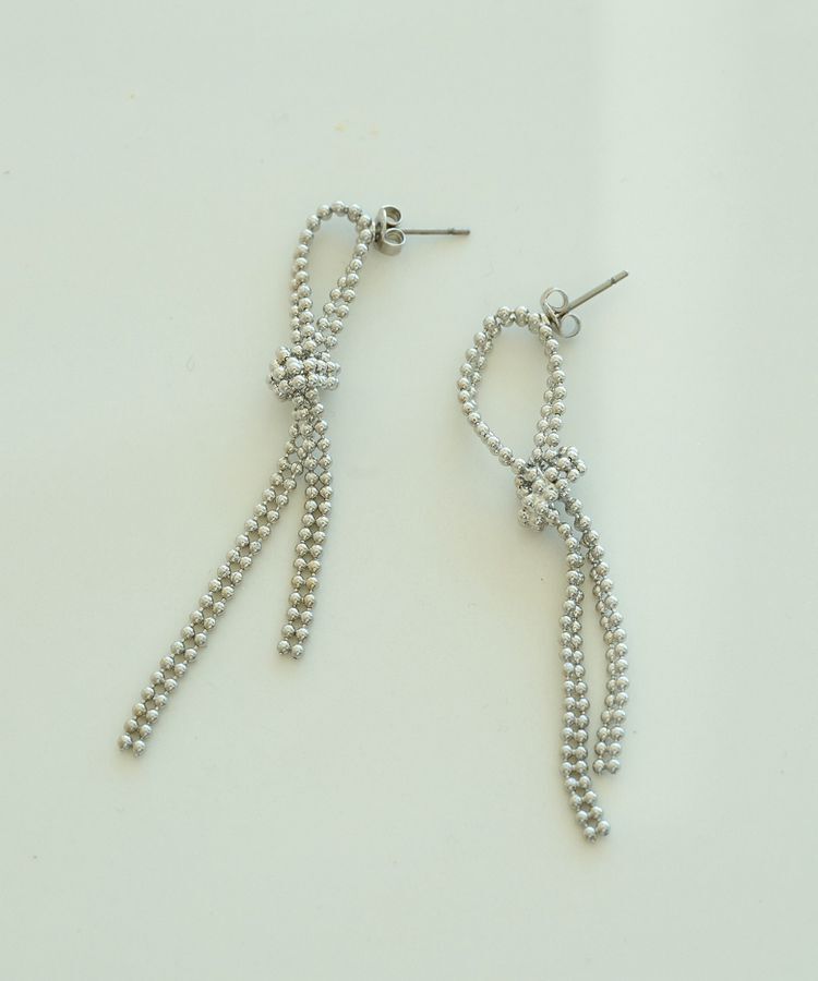 YECCA VECCA「ノットボールチェーンピアス」|ピアス|Silver