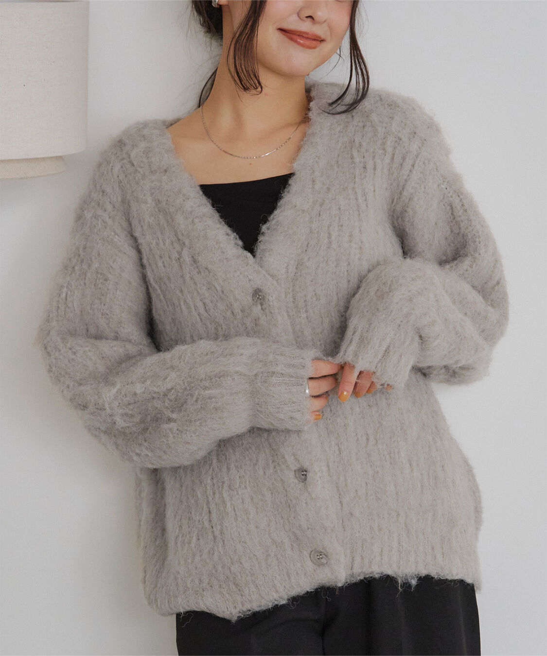 titivate「モヘアライクVネックシャギーニットカーディガン」|ニット・セーター|グレージュ
