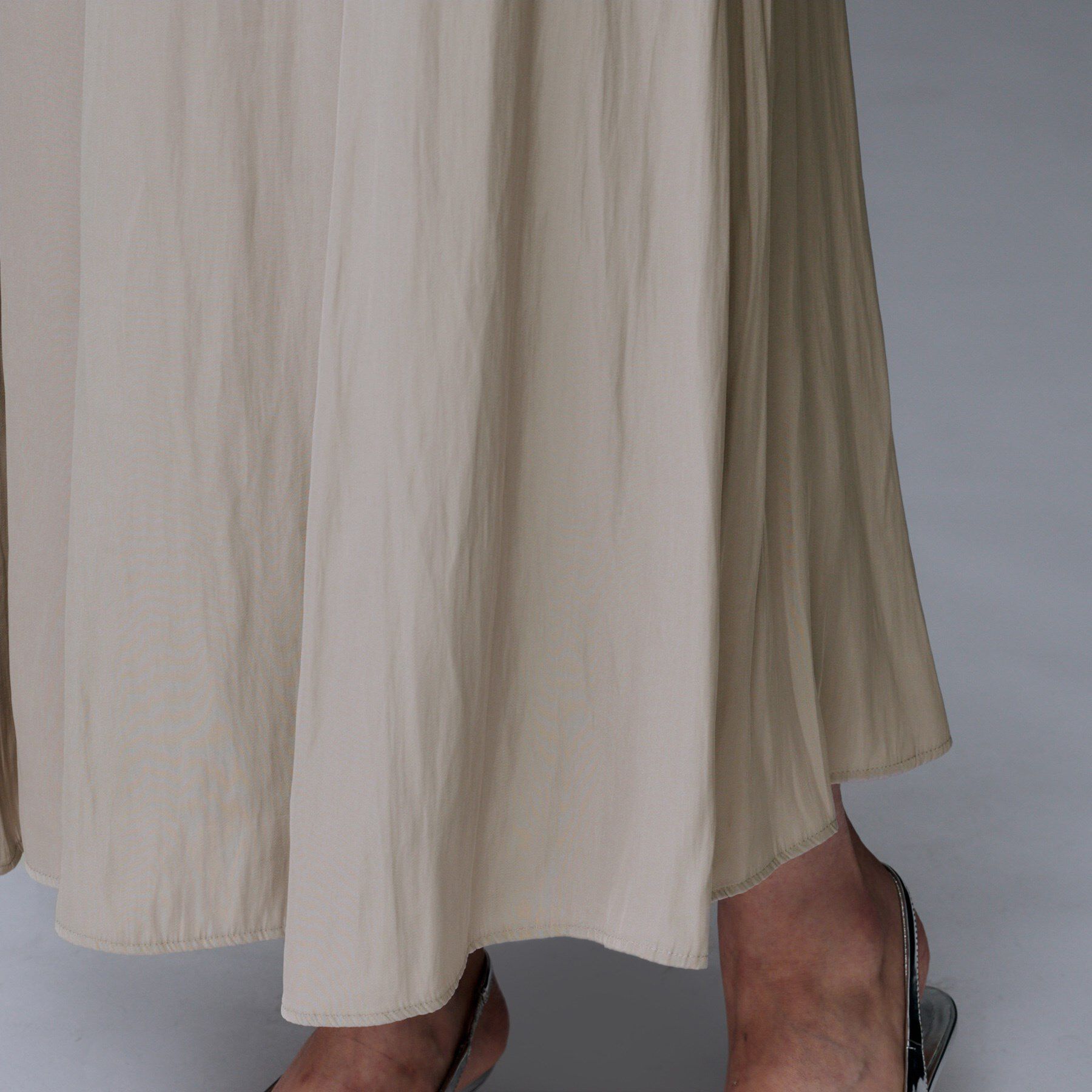 UNTITLED「【洗える/1枚で着映え】ソフト裾フレアスカート」|スカート|