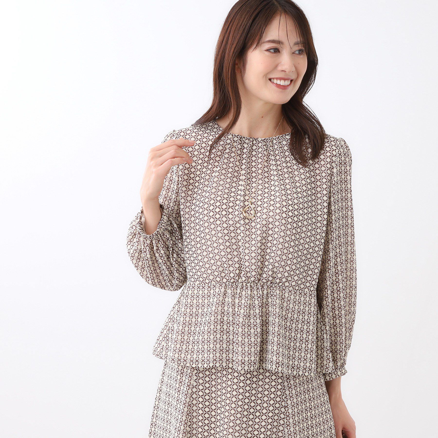 Reflect「【きちんと見え／セットアップ可／通勤におすすめ◎】ペプラムプリントブラウス」|シャツ・ブラウス|