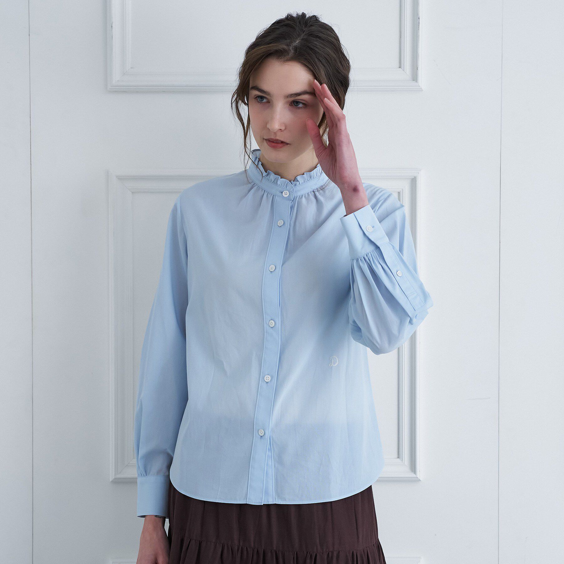 DRESSTERIOR「スタンドフリルネックブラウス」|シャツ・ブラウス|