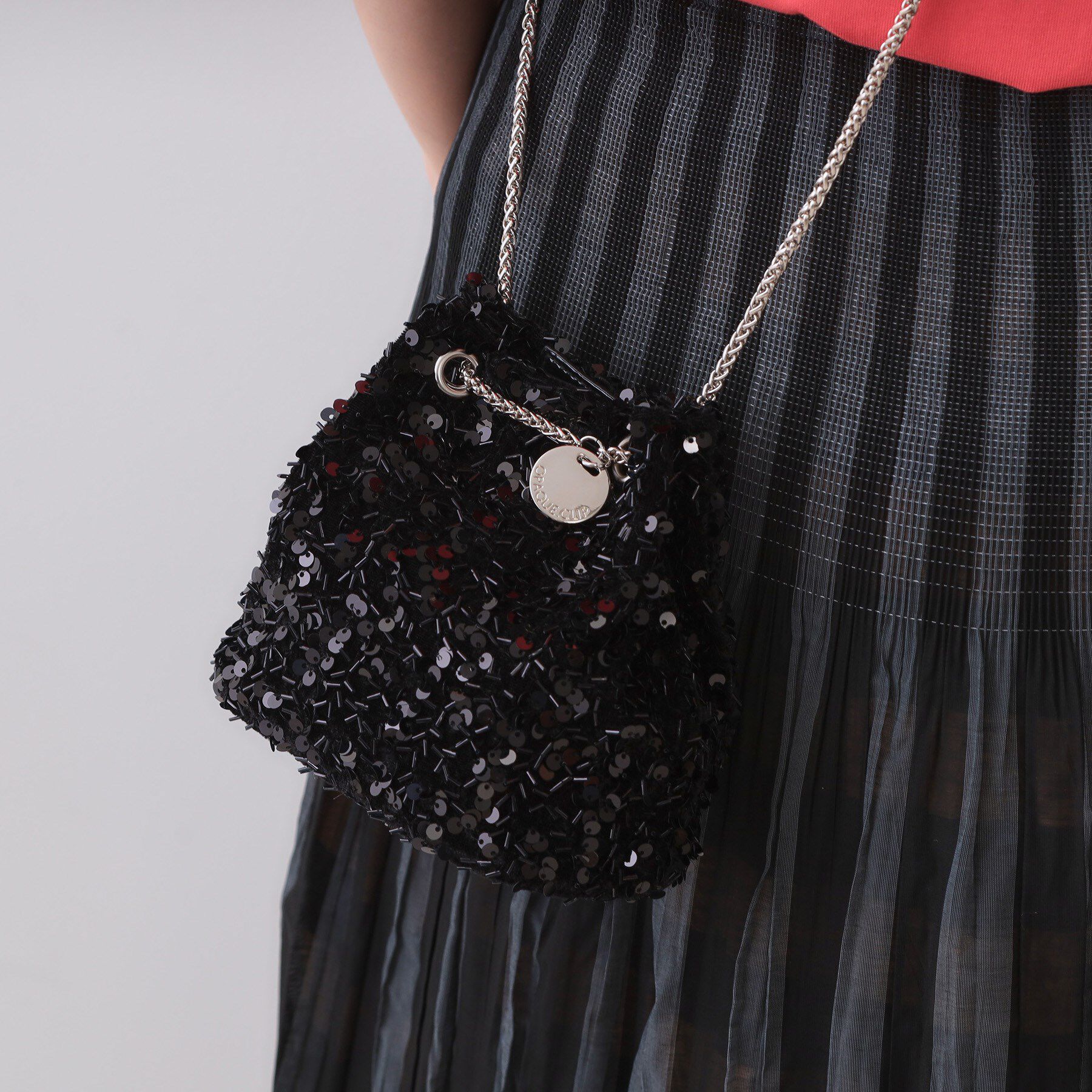 OPAQUE.CLIP「【2WAY】素材アソートシャイニー巾着ミニショルダーバッグ」|ショルダー・メッセンジャー|ブラック(019)