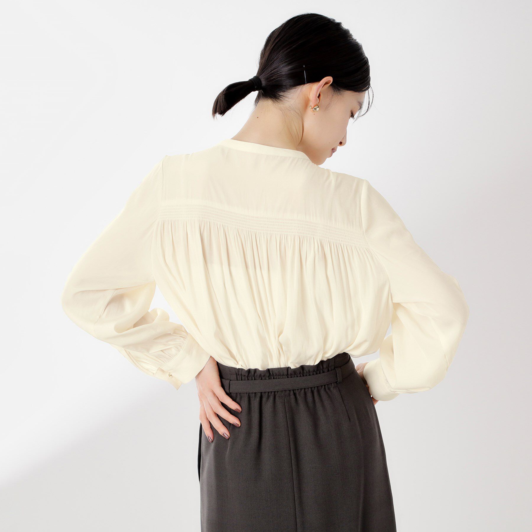 THE SHOP TK「ヴィンテージサテンギャザーシャツ」|シャツ・ブラウス|