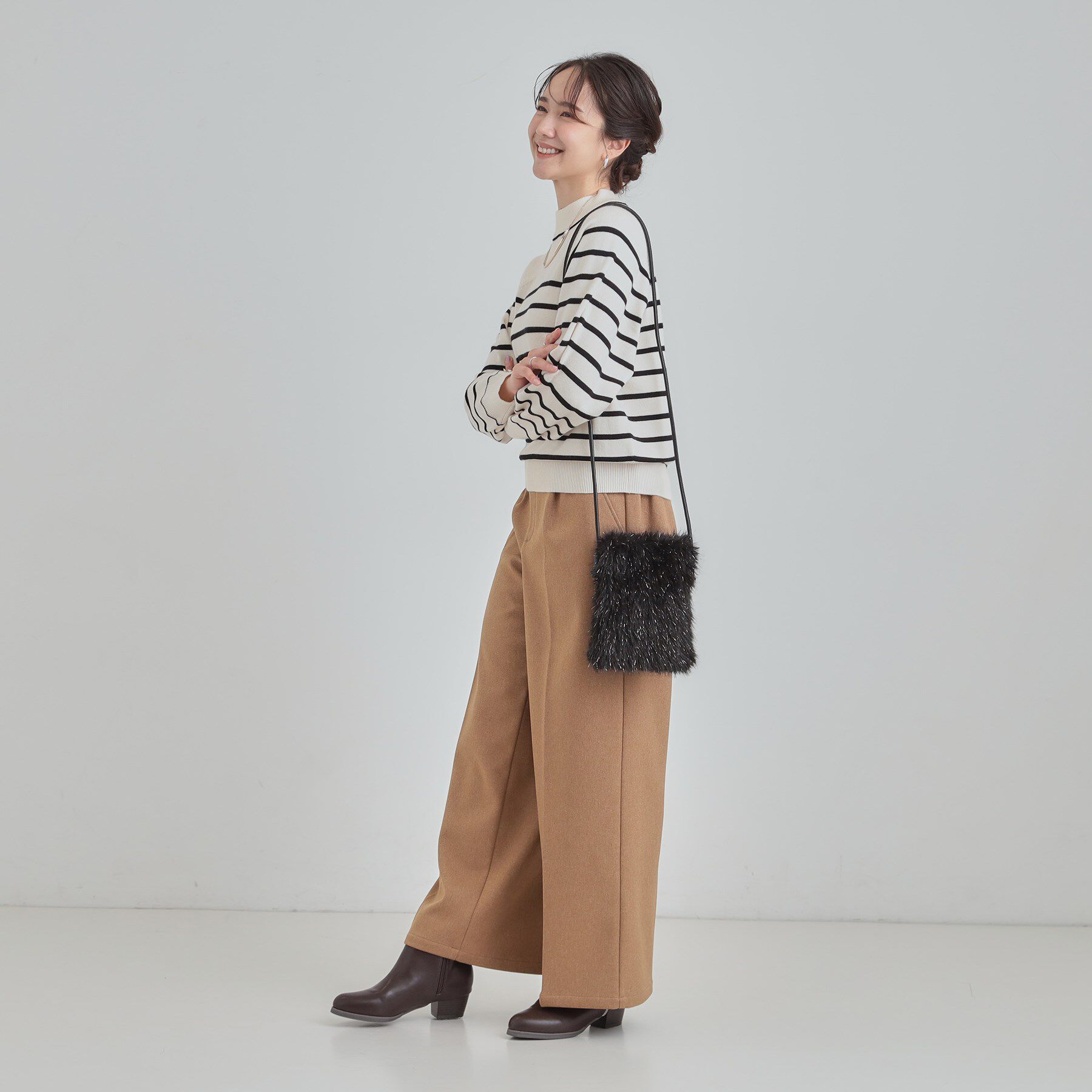 SHOO･LA･RUE「ラメ入りファーが目を惹く ミニショルダーバッグ」|ショルダー・メッセンジャー|