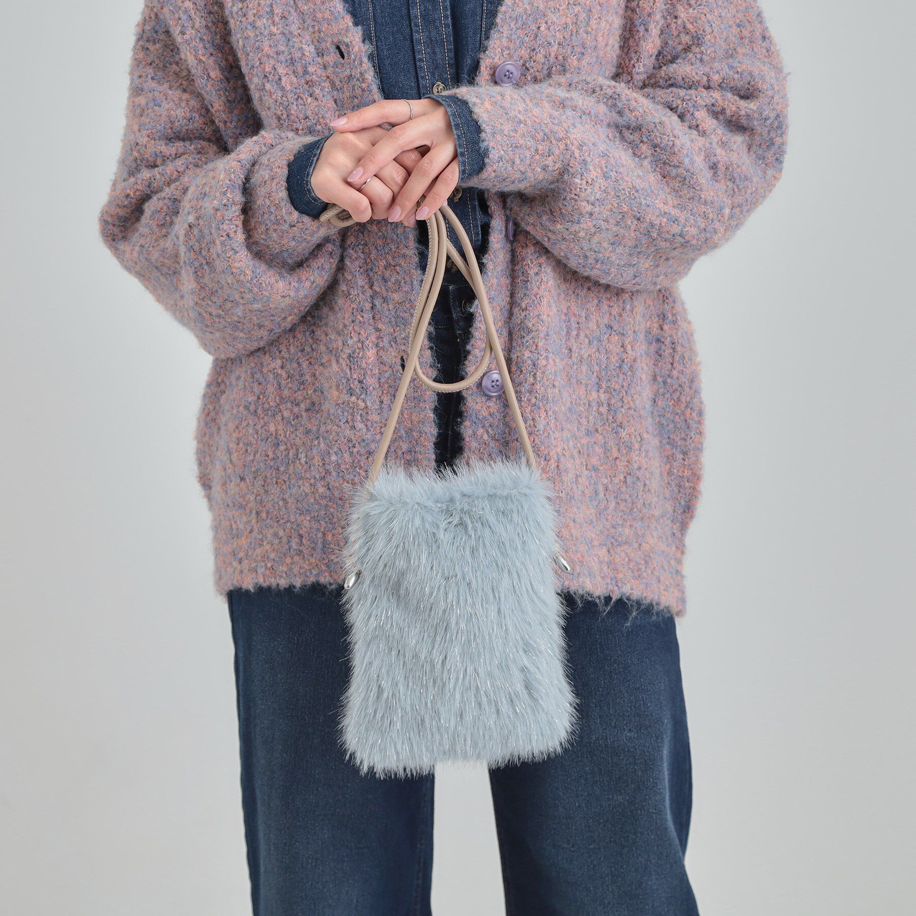 SHOO･LA･RUE「ラメ入りファーが目を惹く ミニショルダーバッグ」|ショルダー・メッセンジャー|ブルー(092)