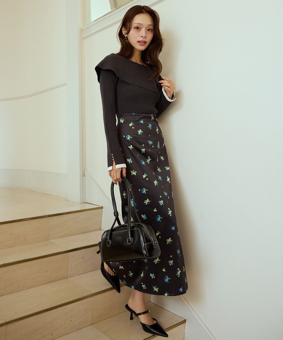 アンドクチュール「ブラーフラワープリントナロースカート」|タイト|