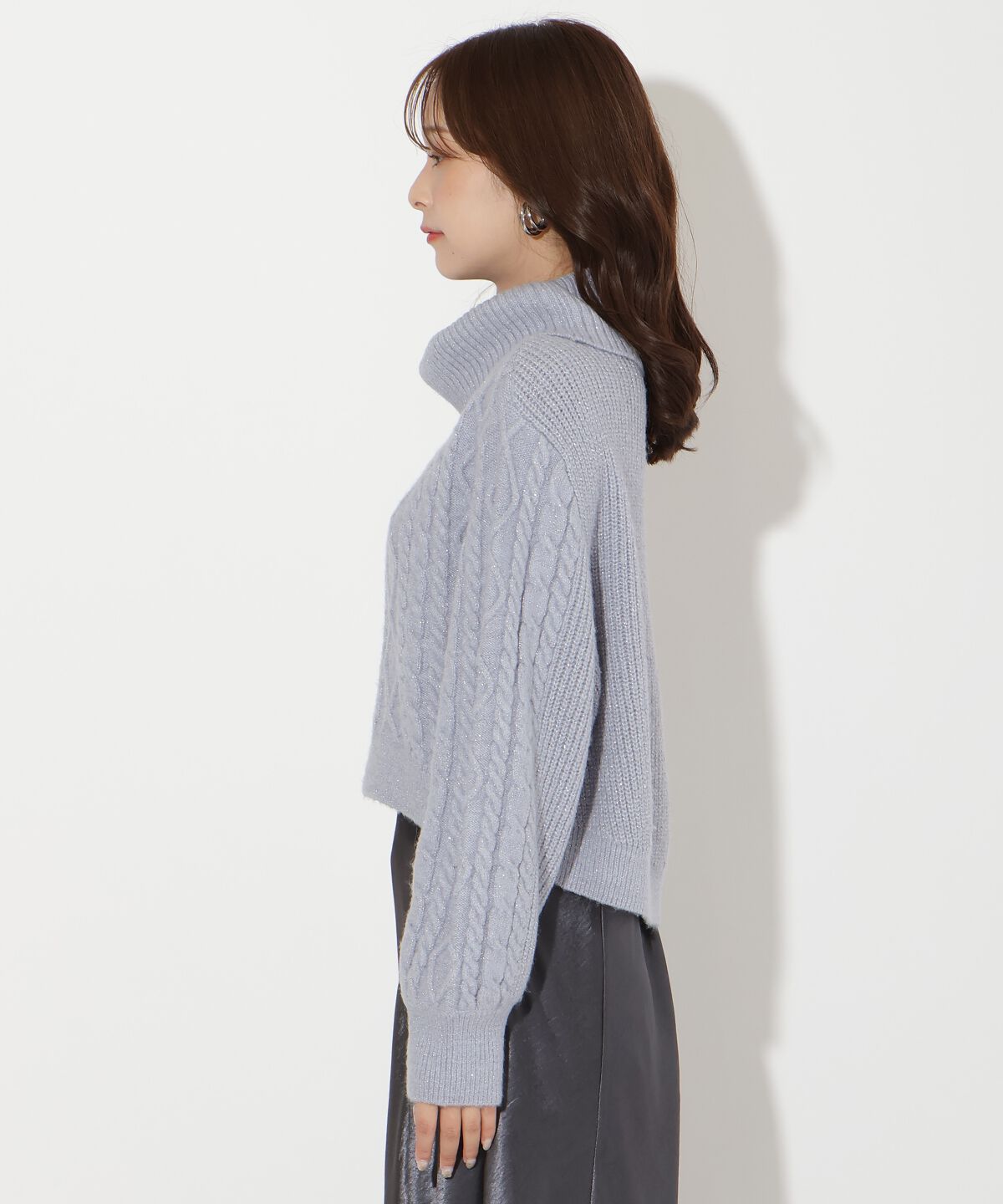 アンドクチュール「ラメケーブルタートルニットプルオーバー」|ニット・セーター|