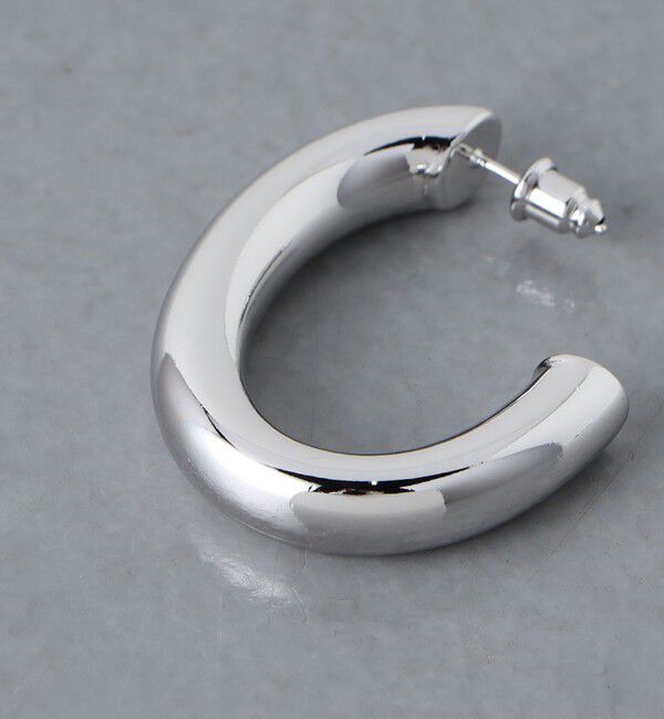 UNITED ARROWS「オーバル フープピアス」|ピアス|