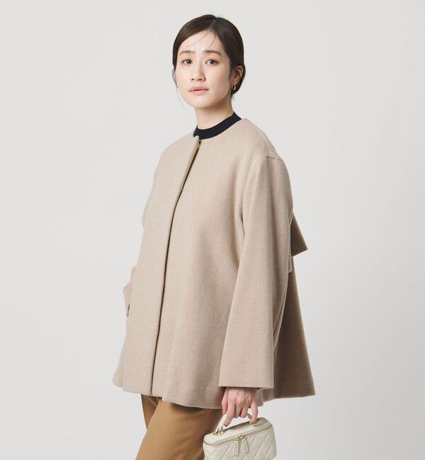 UNITED ARROWS「バック フレア ショート コート」|ノーカラージャケット|