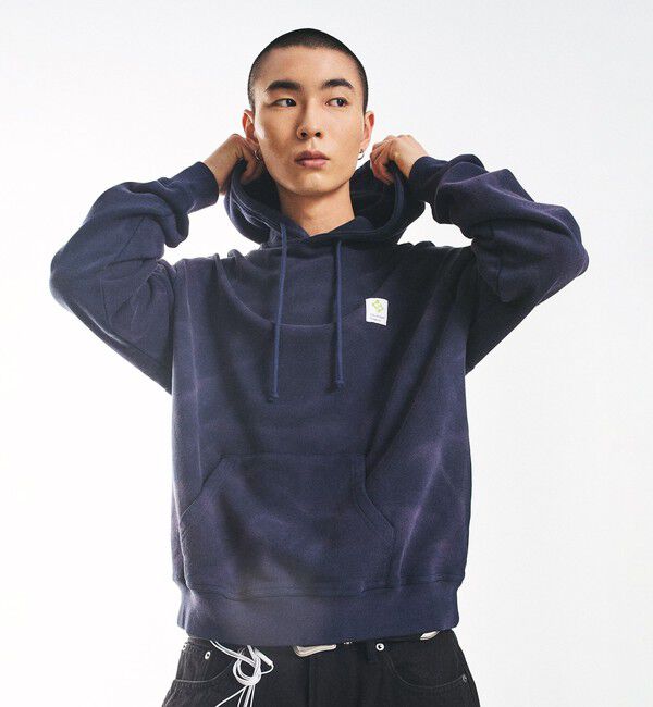 SHIPS「City Ambient Products: フロスト フェード スクエアロゴ スウェット パーカー」|パーカー|