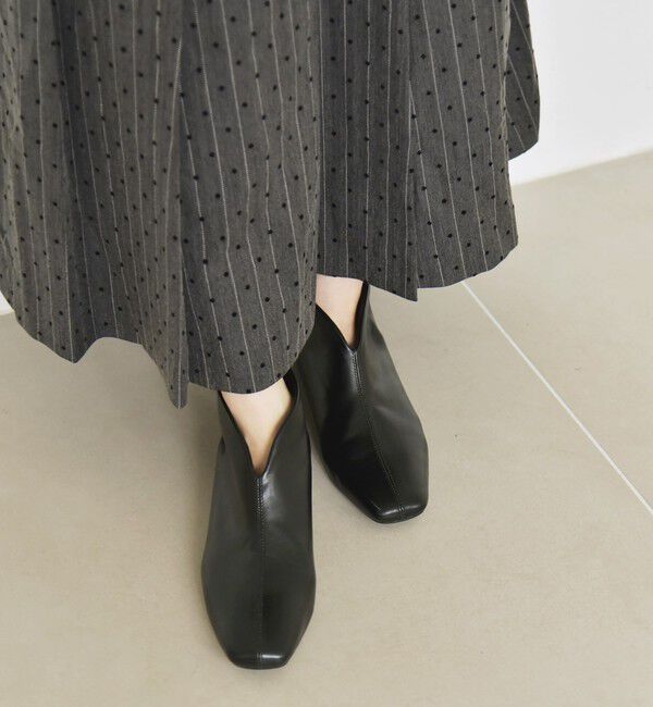 quaranciel「quaranciel: Vカット スクエアトゥ ショート ブーツ」|ショートブーツ|