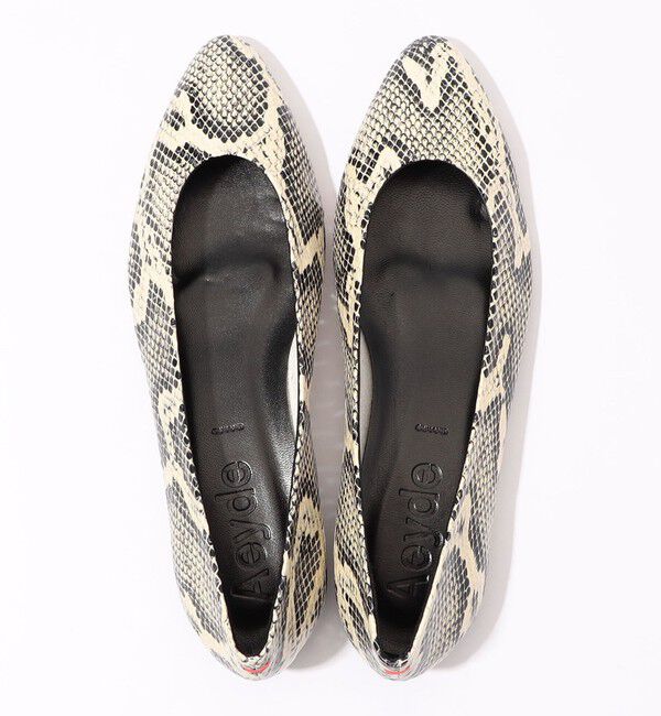 TOMORROWLAND GOODS「Aeyde Ellie Almond-Toe フラットシューズ」|バレエシューズ|