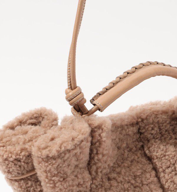 TOMORROWLAND GOODS「HEREU Arta Mini Curly Shearling ムートンバッグ」|ショルダー・メッセンジャー|