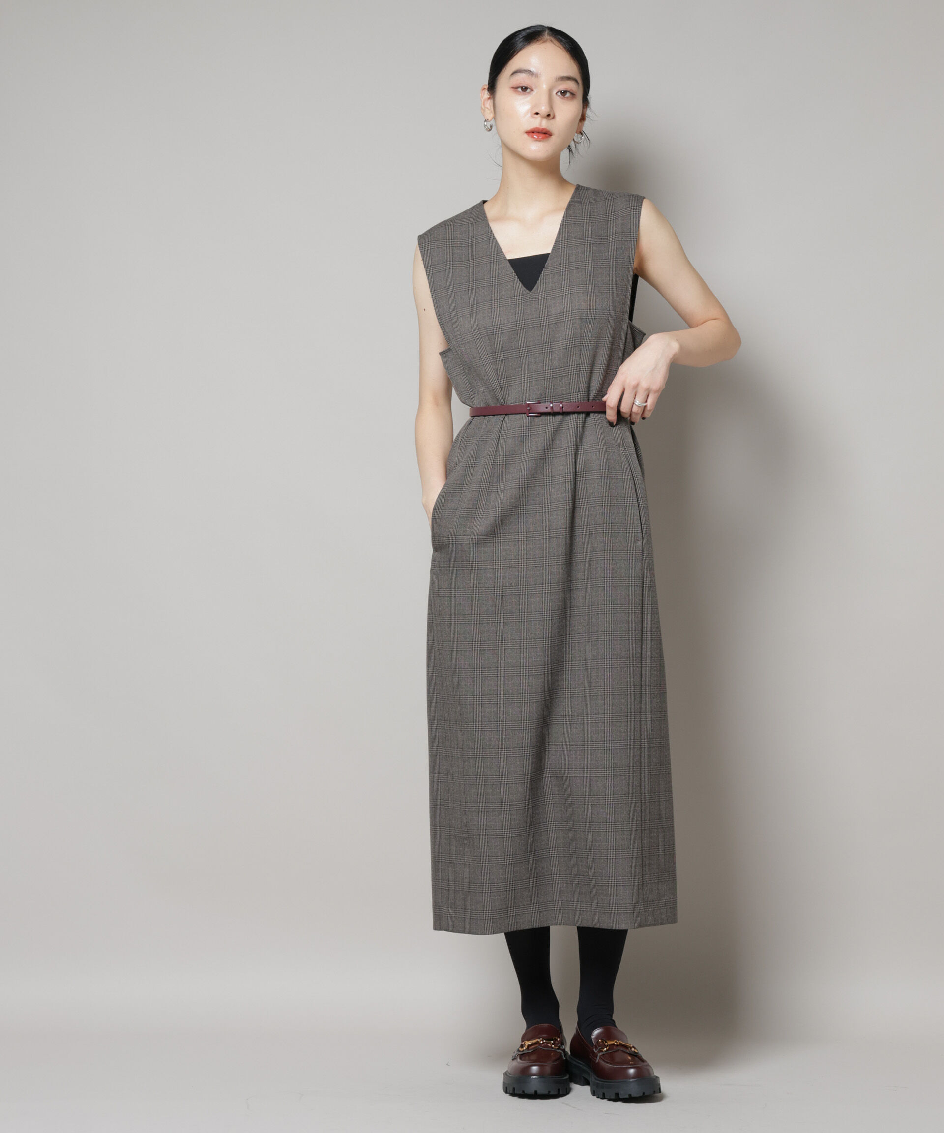 nano･universe「ストレッチサージチェックVネックワンピース(セットアップ可)」|ワンピース|