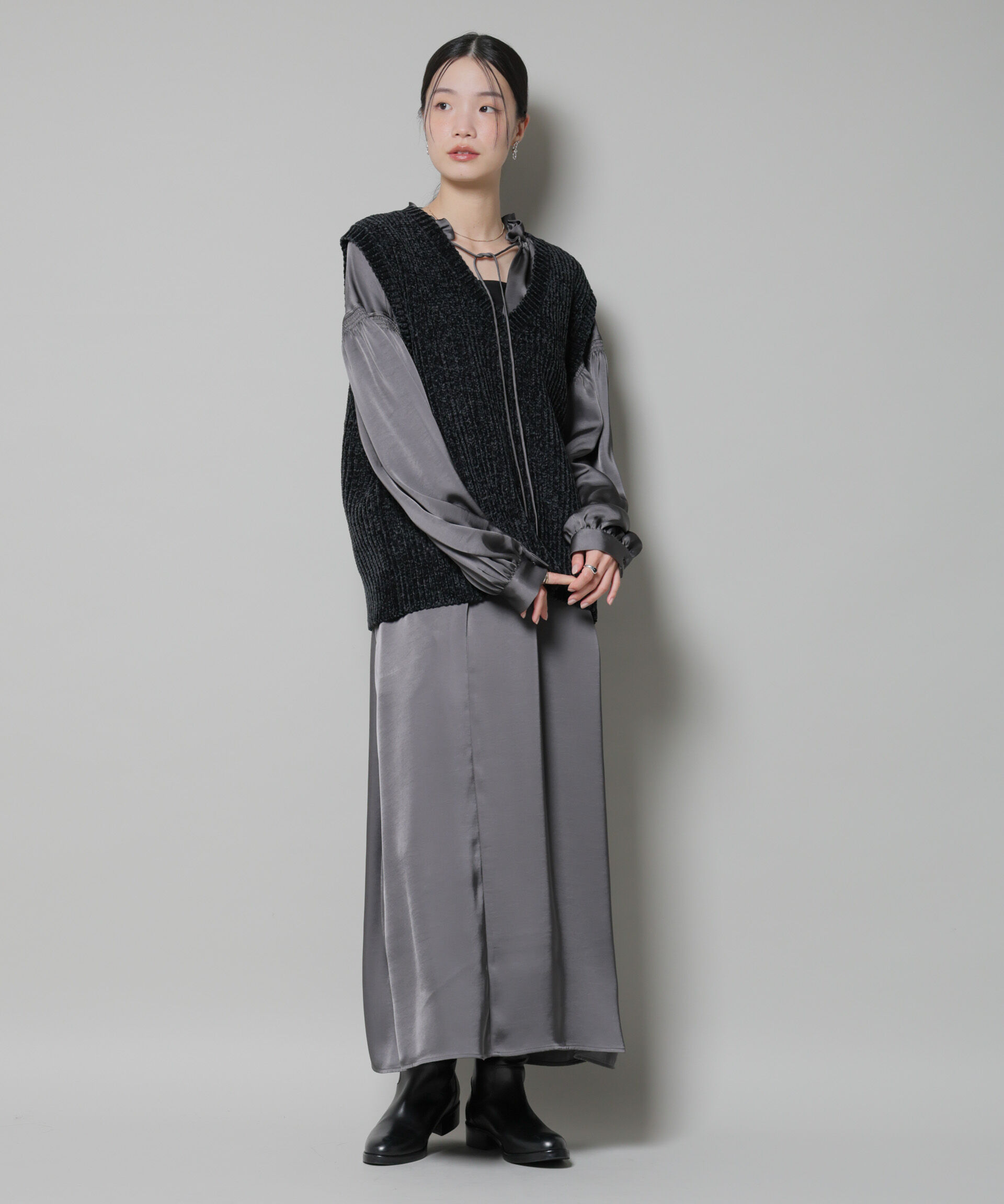 nano･universe「ベロアモールVネックニットベスト」|ニット・セーター|