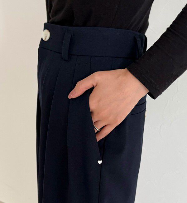 fredy emue「3タックハートリベットパンツ」|チノ|