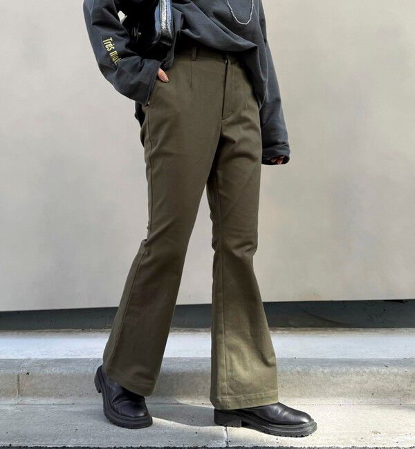 fredy emue「ストレッチフレアパンツ」|チノ|