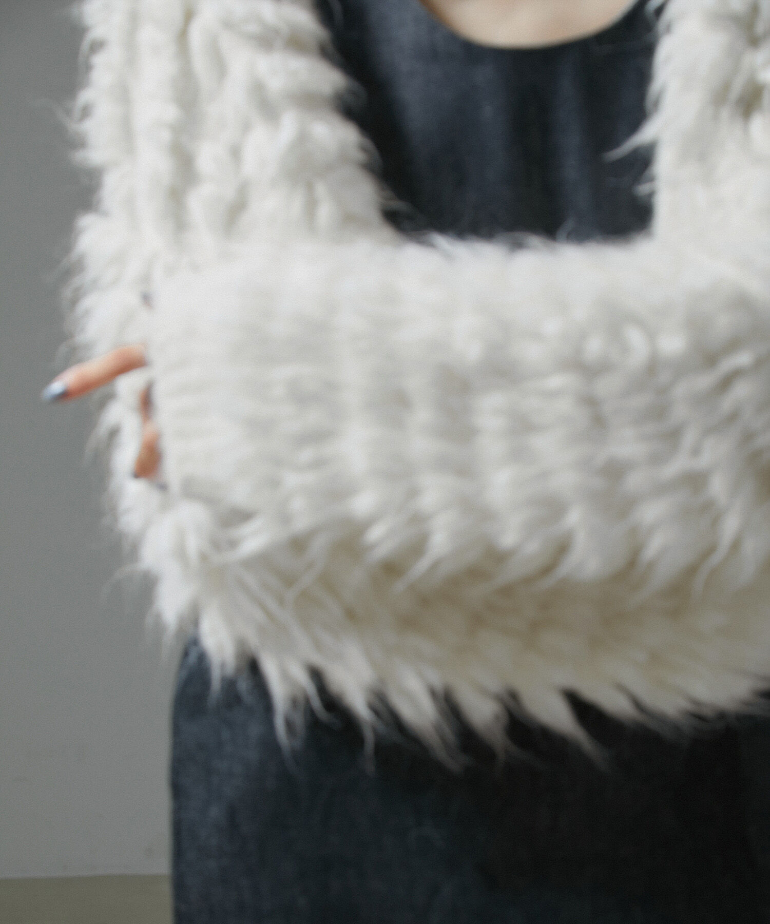 SALON adam et rope'「ファーアルパカフリンジクロップドカーディガン」|カーディガン|