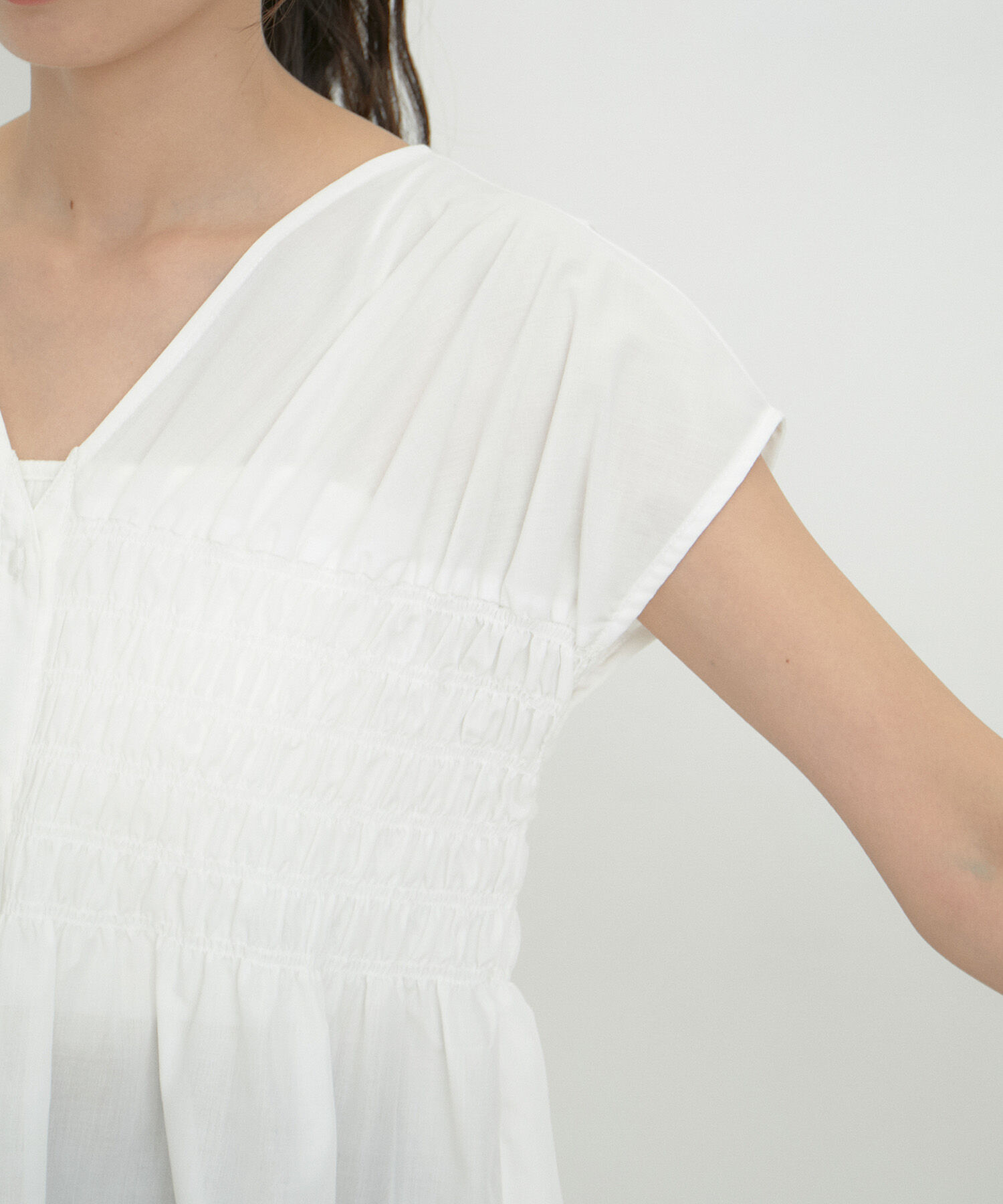 VIS「【洗える】ゆるVネックシャーリングシャツブラウス」|シャツ・ブラウス|