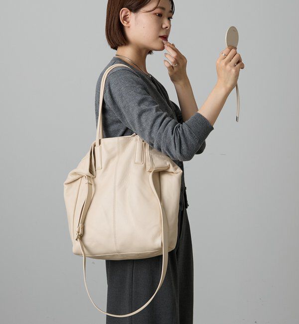  「【再値下げ】ミラー付きレザーチャーム」|チャーム・キーホルダー|