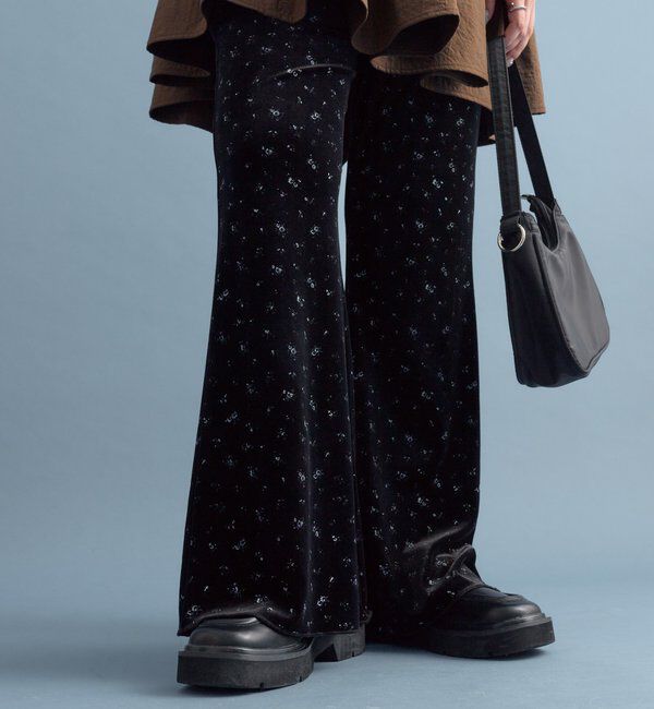  「ベロアフレアパンツ」|チノ|