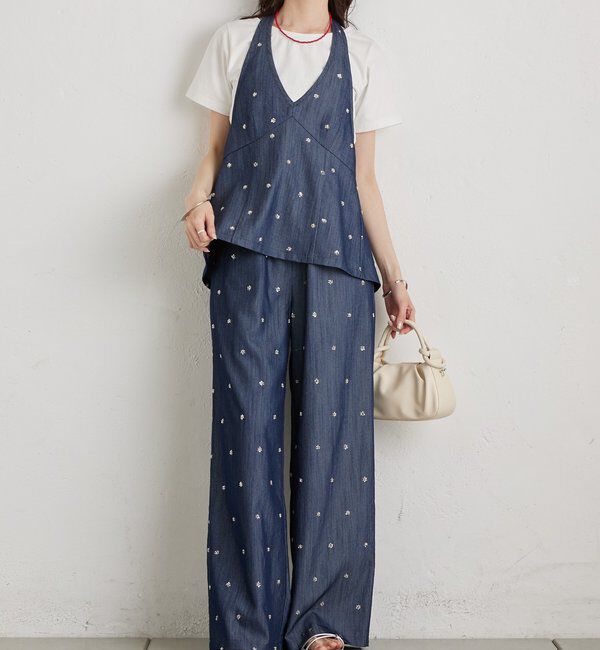  「ビージーフラワースラックス」|チノ|