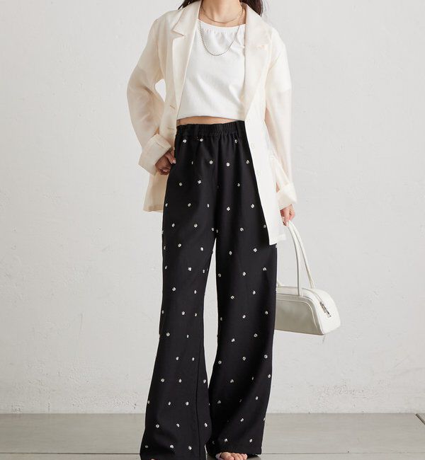  「ビージーフラワースラックス」|チノ|