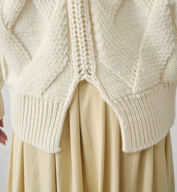  「ケーブルVニット」|ニット・セーター|