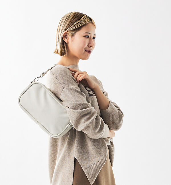 LOWELL things「【BLK/予約】オシゴト/マルチポーチバッグ/推しぬいポーチ【推し活】【予約】」|ハンドバッグ|