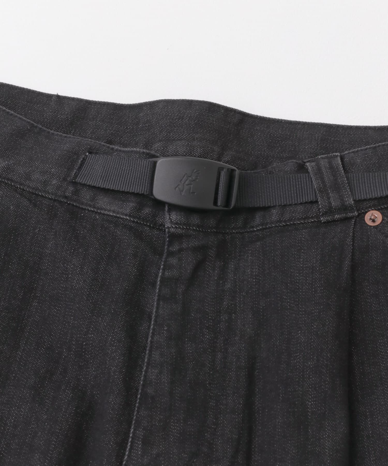 URBAN RESEARCH DOORS「『別注』Gramicci　Mountain Tuck Pants」|デニム|