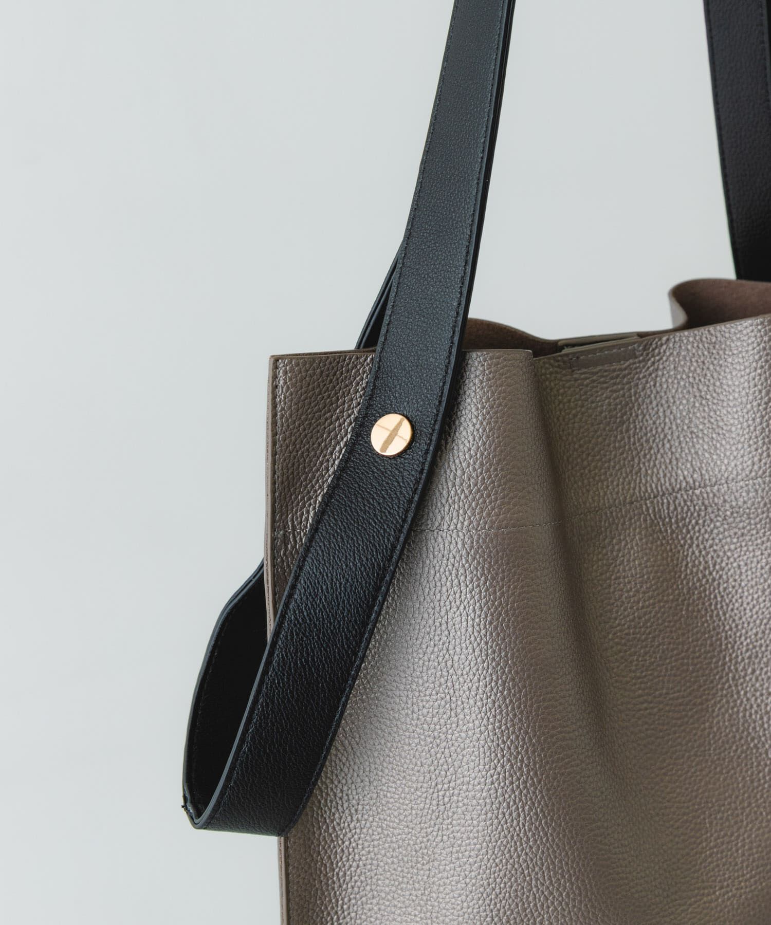 RODE SKO「『一部別注カラー』BEAURE　カウレザー2デザインベルトバッグ」|トートバッグ|