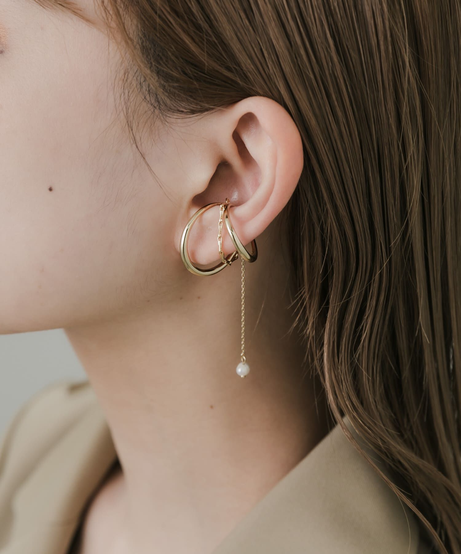 SMELLY「『WEB/一部店舗限定』ドロップパールイヤカフ」|イヤリング|ゴールド