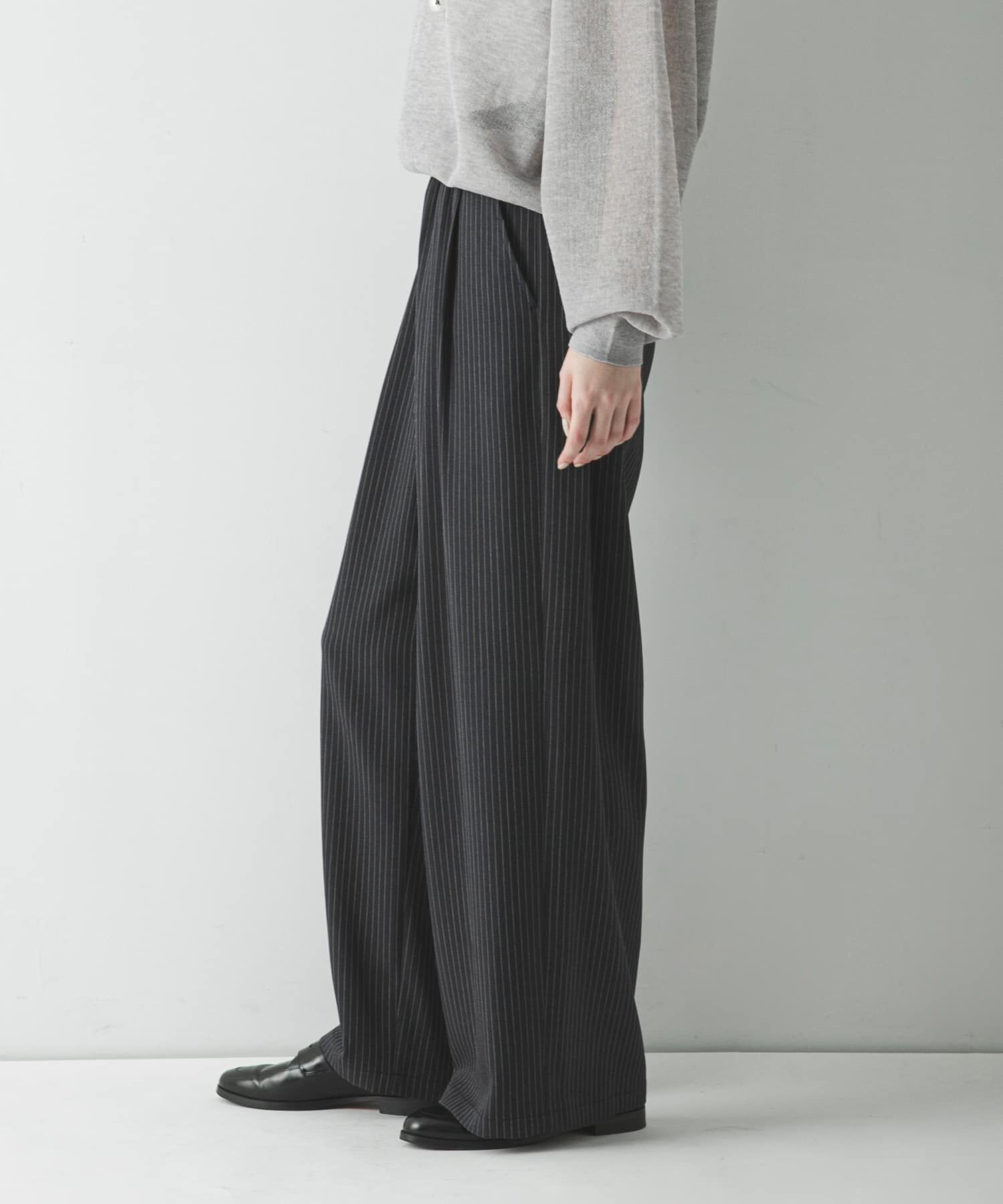 URBAN RESEARCH「『3サイズ展開』『イージーケア』タックギャザーストレートパンツ」|その他|