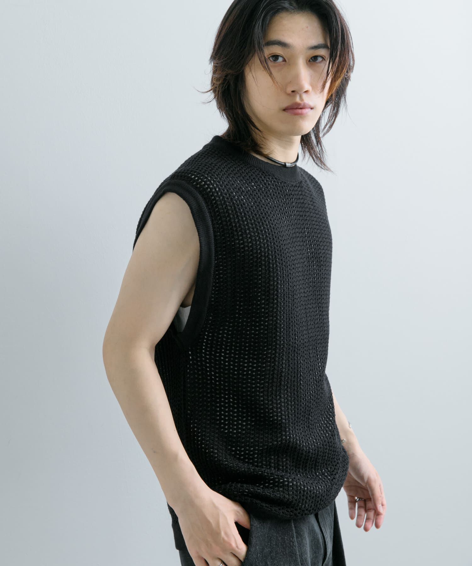 SENSE OF PLACE by URBAN RESEARCH「シアーメッシュニットベスト」|ベスト・ジレ|ブラック