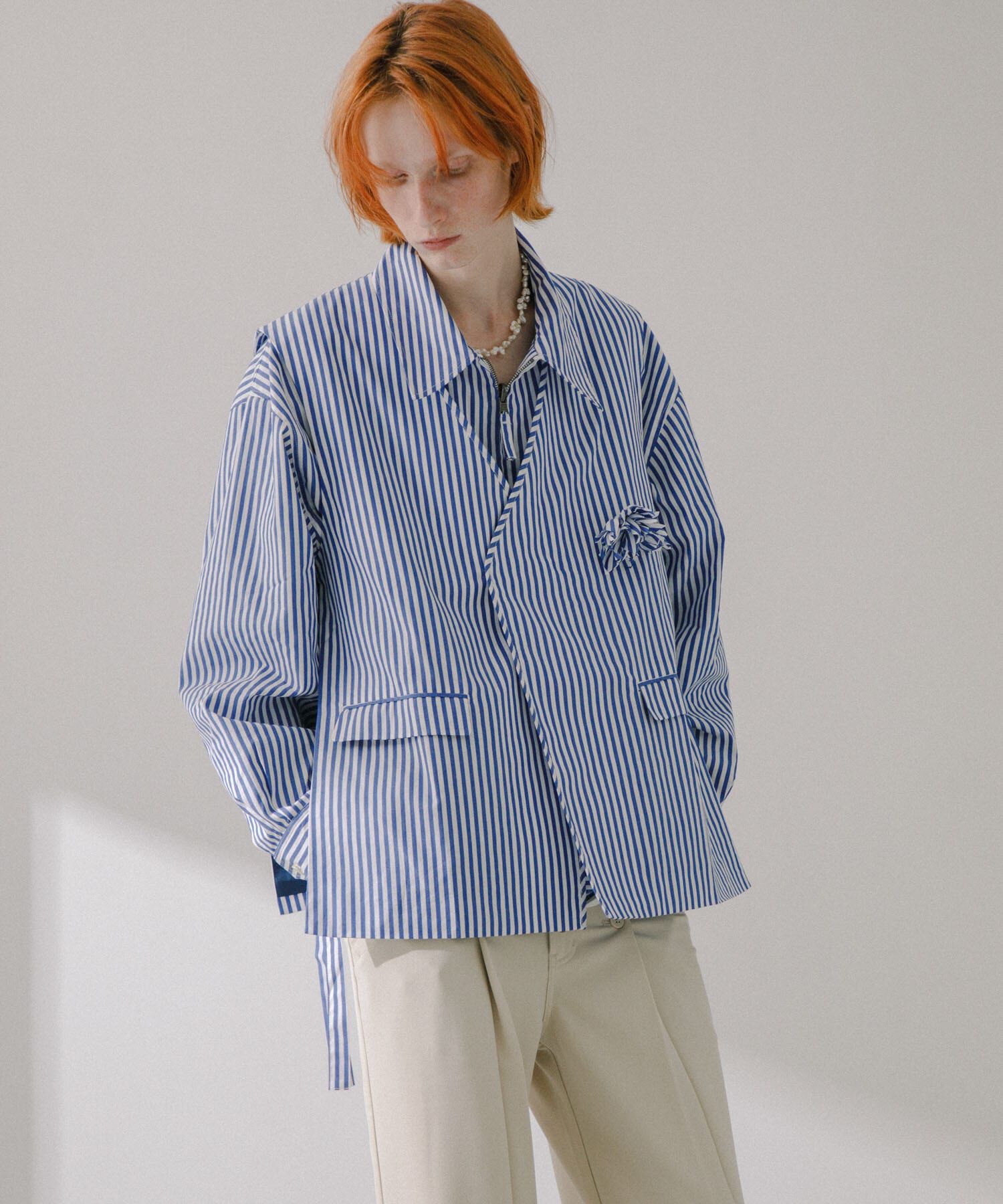 SENSE OF PLACE by URBAN RESEARCH「hxcyyd &times; SOP　ストライプフラワーコサージュシャツベスト(UNISEX)」|ベスト・ジレ|