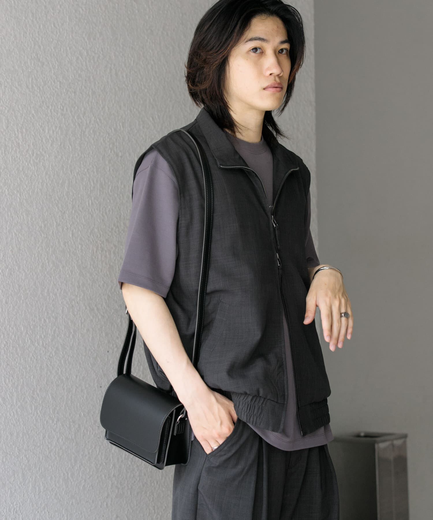 SENSE OF PLACE by URBAN RESEARCH「『ｲｰｼﾞｰｹｱ/ｾｯﾄｱｯﾌﾟ対応』ﾘﾈﾝﾗｲｸｽﾀﾝﾄﾞｶﾗｰW  」|ベスト・ジレ|